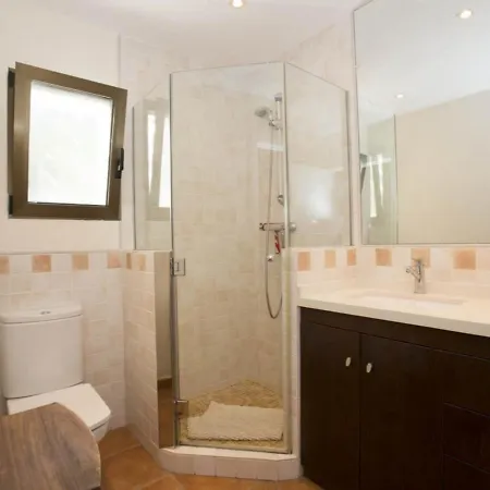 Denia, 4 Dormitorios, 8 Personas - Es-262-45 *